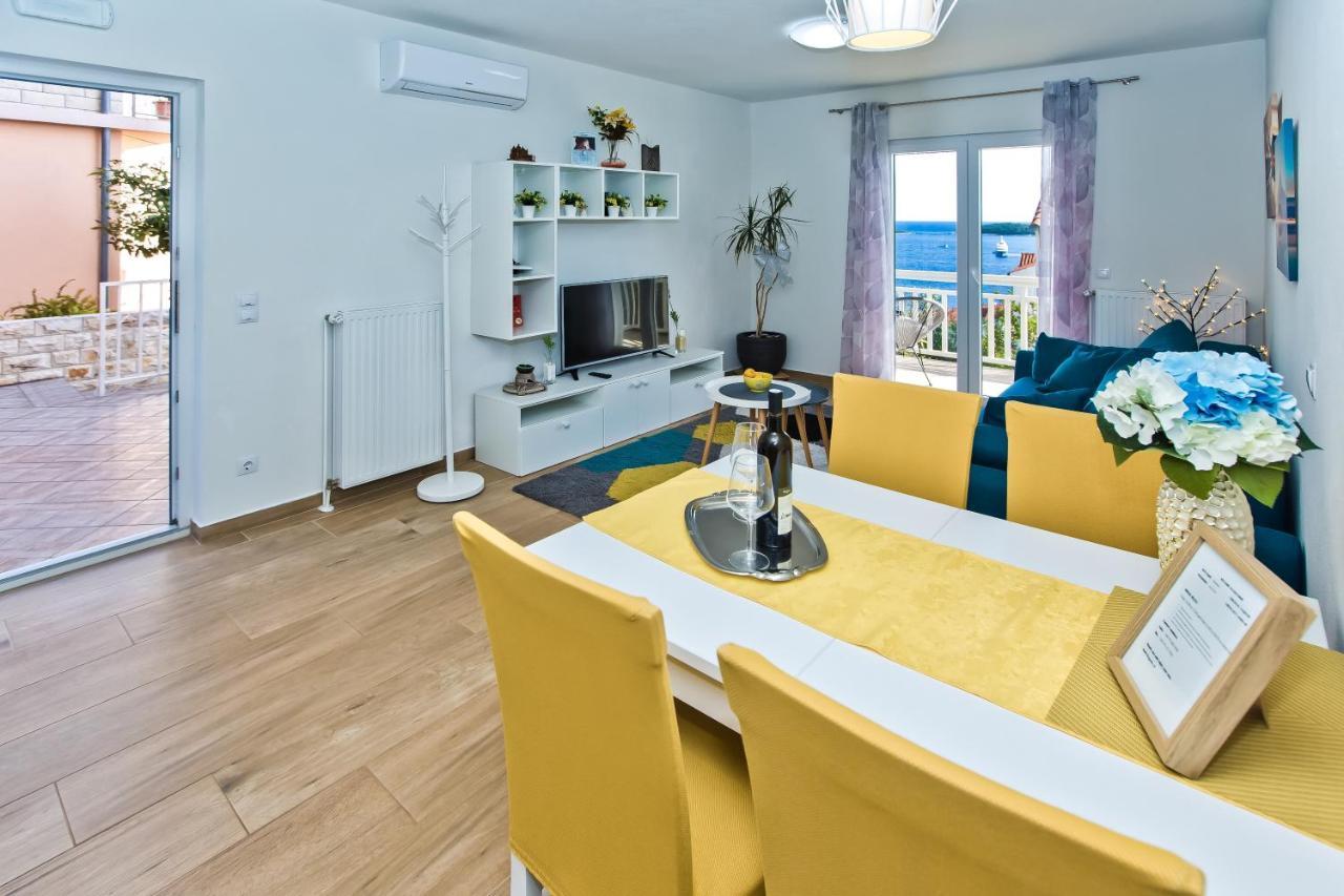Apartments Anita Хвар Екстер'єр фото