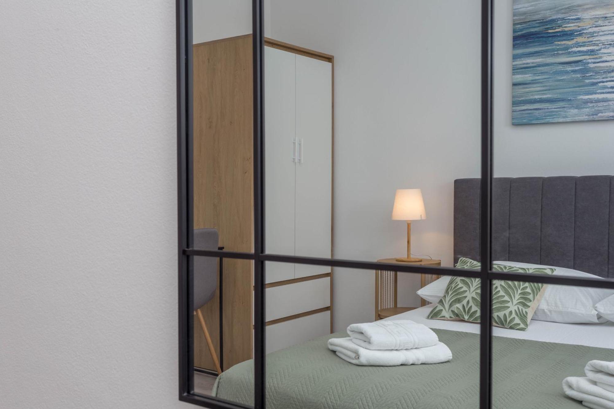 Apartments Anita Хвар Екстер'єр фото